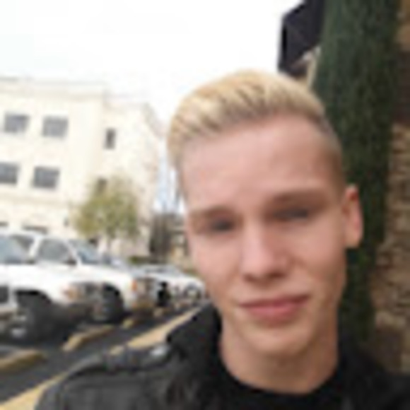 Meet your Posher, Logan - Picture 1 of 1